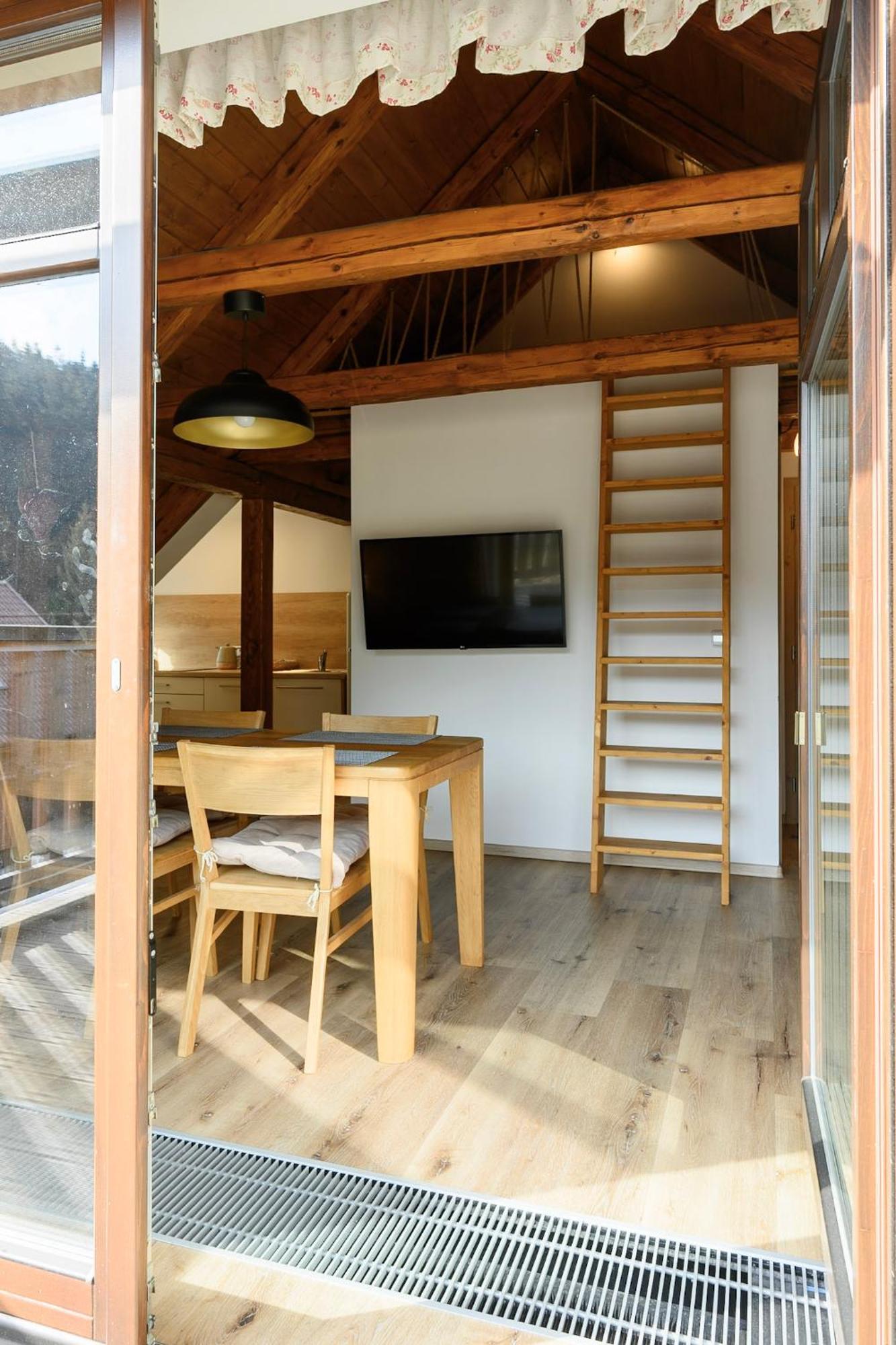 Apartmany Mezivodi Kycera Εξωτερικό φωτογραφία